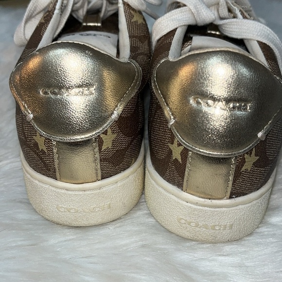COACH Clip Low Top Sneaker Logo Sz 5B Tan Gold - Picture 6 of 13